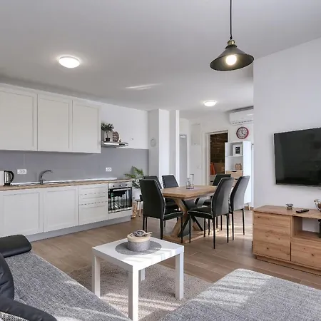 Borna Apartmán